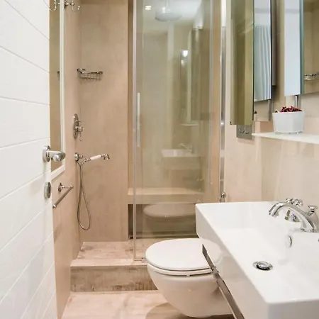 Plum Guide - The Author'S Escape Apartman Róma